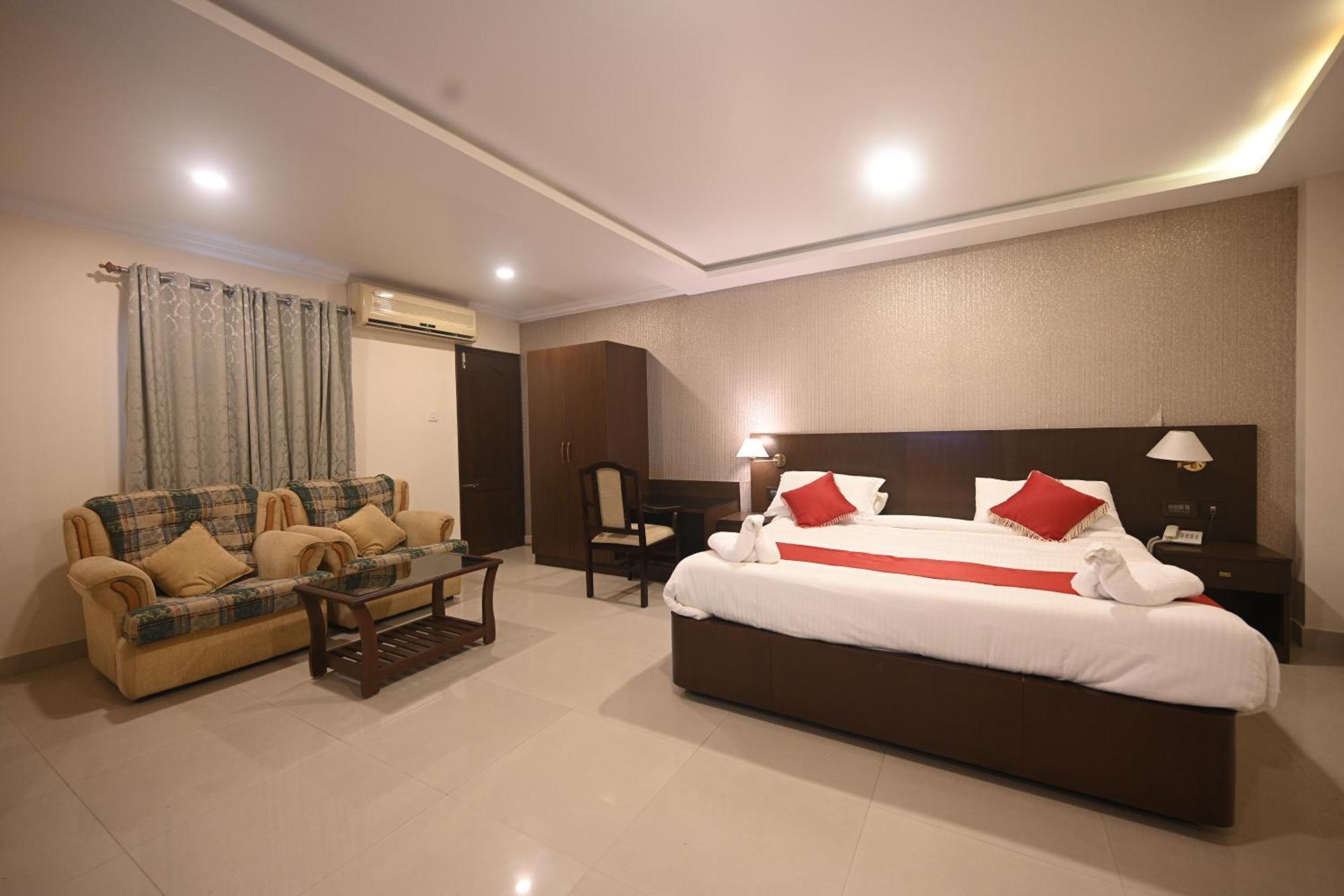 Hotel Bhagavath Gardens Chengannur Zewnętrze zdjęcie